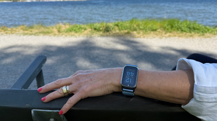 Sensorem_Trygghetslarm_Personlarm_Sommar_Handled_5_Landscape