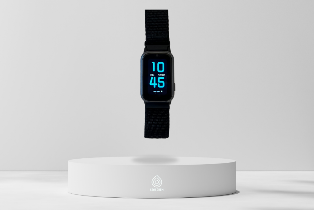 Sensoremin turvahälytin ja älykello vanhuksille ovat saatavilla ohuena mallina