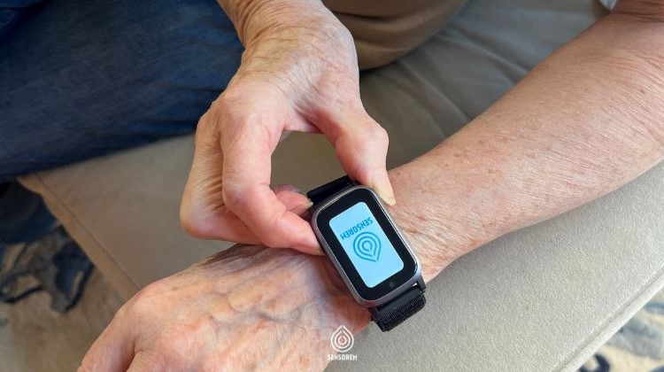 Sensorem turvahälytin GPS:llä on apu dementiaan. Hälytin voidaan liittää omaisiin ja hälytyskeskukseen. Helppokäyttöinen kaikille